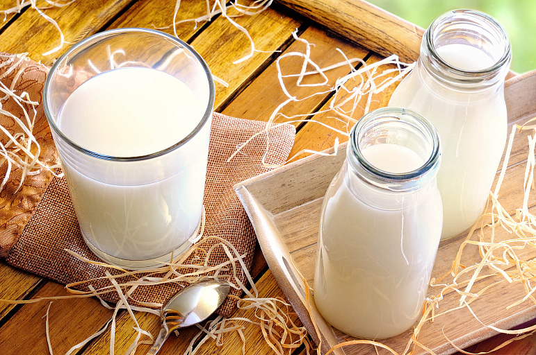 Детальное фото статьи Чем отличается цельное и питьевое молоко?